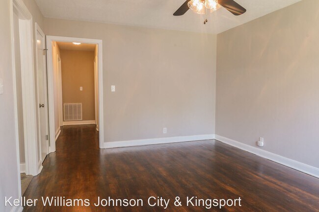 Building Photo - 2 br, 1 bath House - 617 Range St