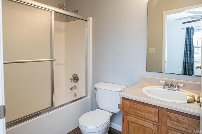 Building Photo - 635 S Fieldstone Blvd