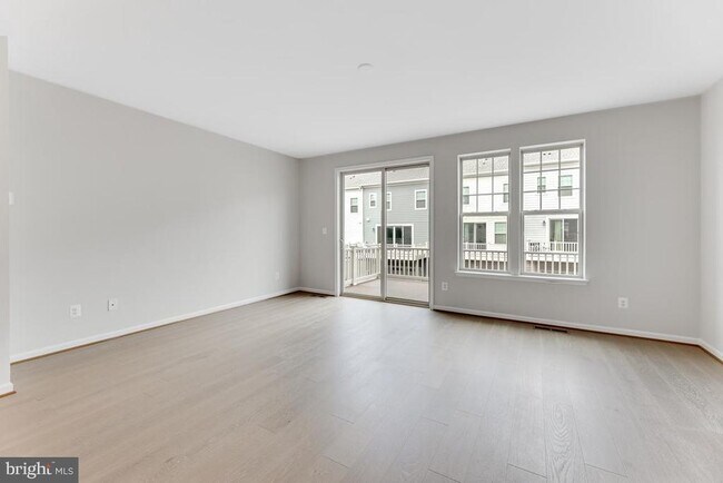 Building Photo - 9333 Barnes Lp