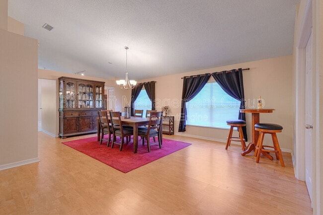 Building Photo - 1439 Sunningdale Way