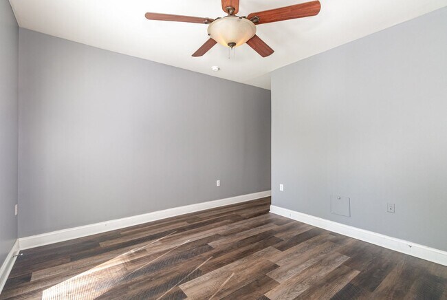 Building Photo - 2136 Susquehanna St