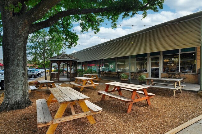 Building Photo - 1000 Arcadia Ave