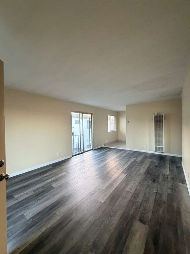 Building Photo - Introducing A Newly Renovated Apartment!