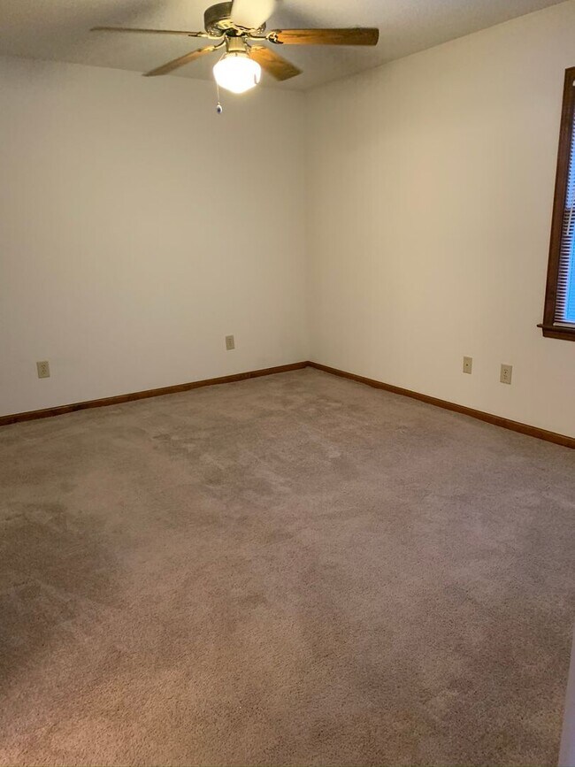 Building Photo - 104 Peninsula Pl Ln