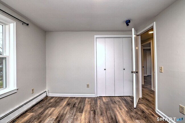 Building Photo - 5160 Madison Ave