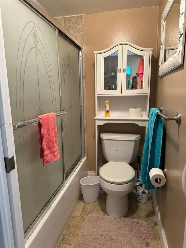 Building Photo - 17021 N Bay Rd