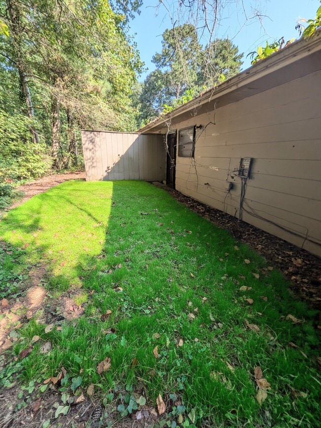 Building Photo - 4379 Springwood Terrace