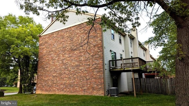 Building Photo - 10401 Storch Dr