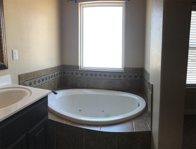 Building Photo - 3677 Grand Cayman Ln