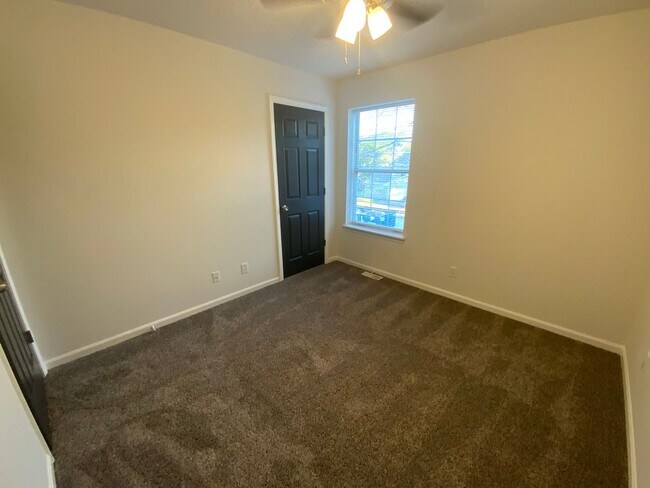 Building Photo - 3569-3571 Prescott Dr