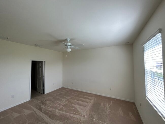 Building Photo - NW Cape Coral Single Family Home
