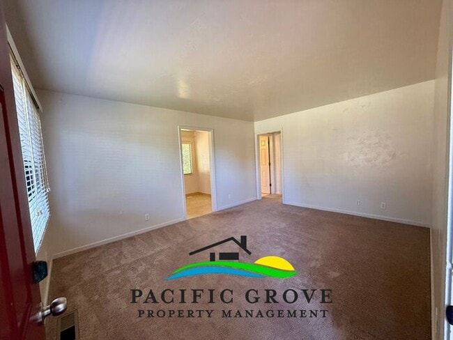 Building Photo - Updated Two Bedroom Duplex in PG!