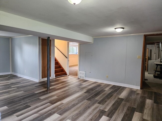 Building Photo - 9225 Carol Ann Dr