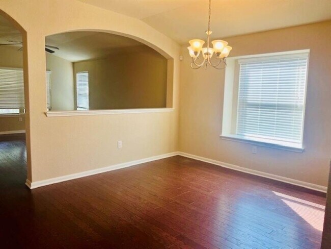 Building Photo - 406 Parkside Dr