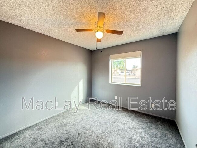 Building Photo - 2535 E Maryland Dr