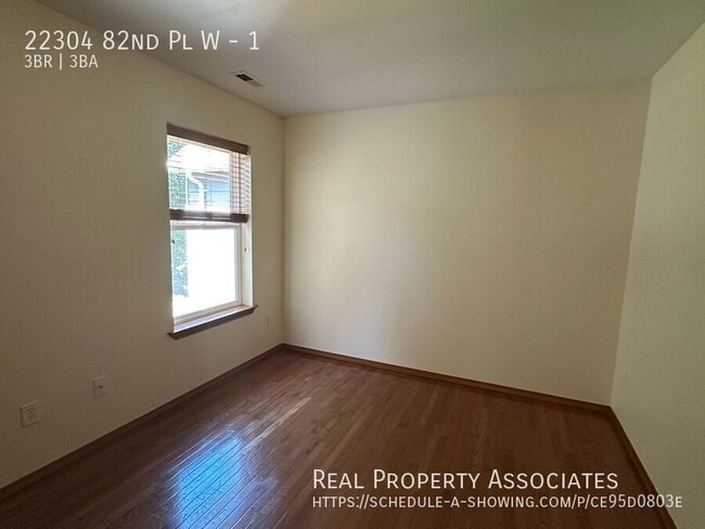 Building Photo - 22304 82nd Pl W