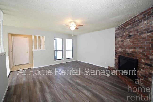 Building Photo - 4613 S 72nd E Pl