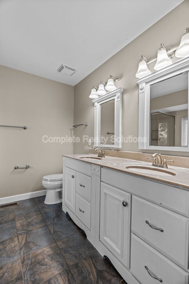 Building Photo - 16610 Green Needle Ct