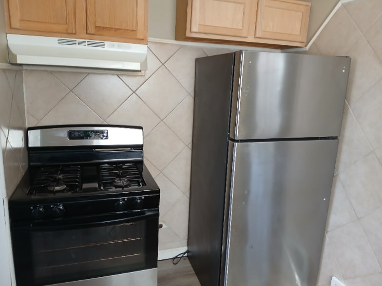 Building Photo - 5683 Gertrude St