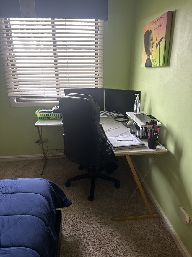 Building Photo - 5221 James Ln