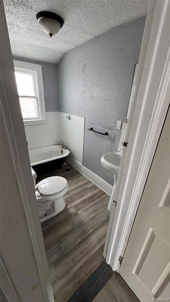 Building Photo - 15608 Wabash St