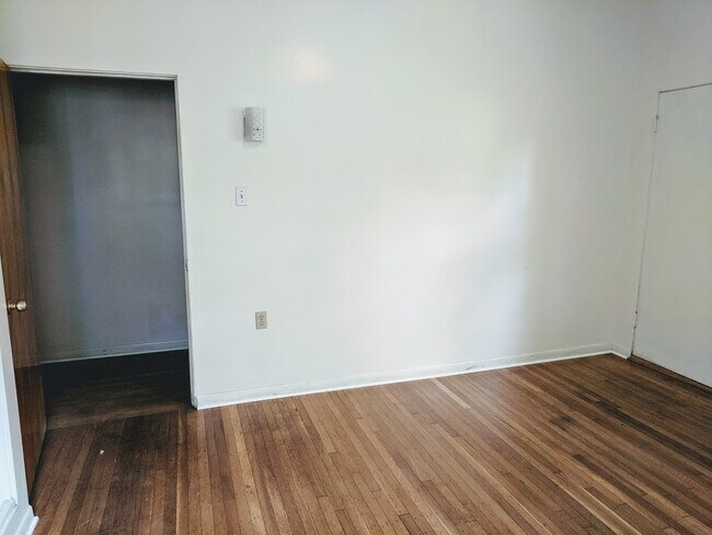 Building Photo - 5544 Fair Oaks Street