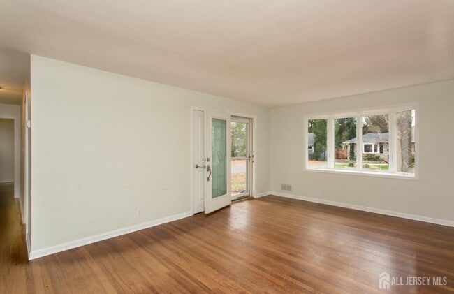 Building Photo - 78 Hazelwood Ave