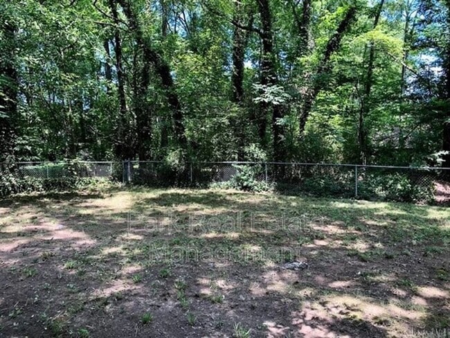 Building Photo - 2622 Lombard Ave