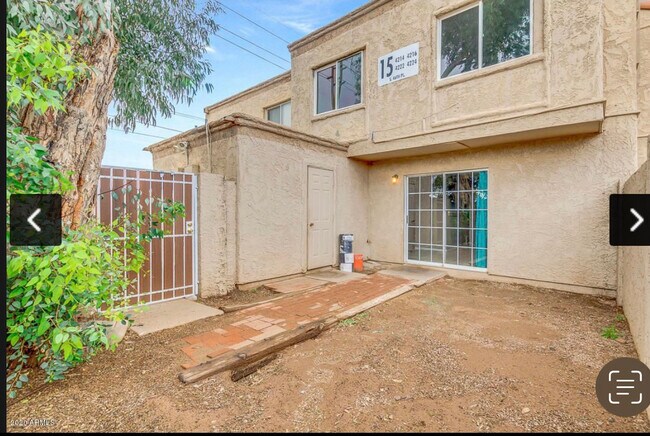 Building Photo - 4222 S 46th Pl