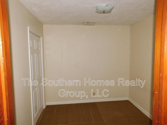 Building Photo - 721 County Rd 119