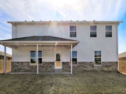 Building Photo - 2040 Tallgrass Ter