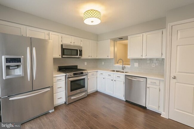 Building Photo - 13820 Rampant Lion Ct