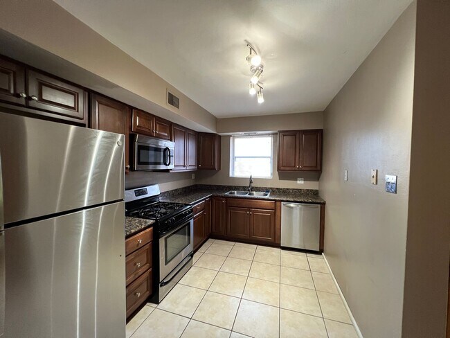 Building Photo - 1102-1104 Ralph