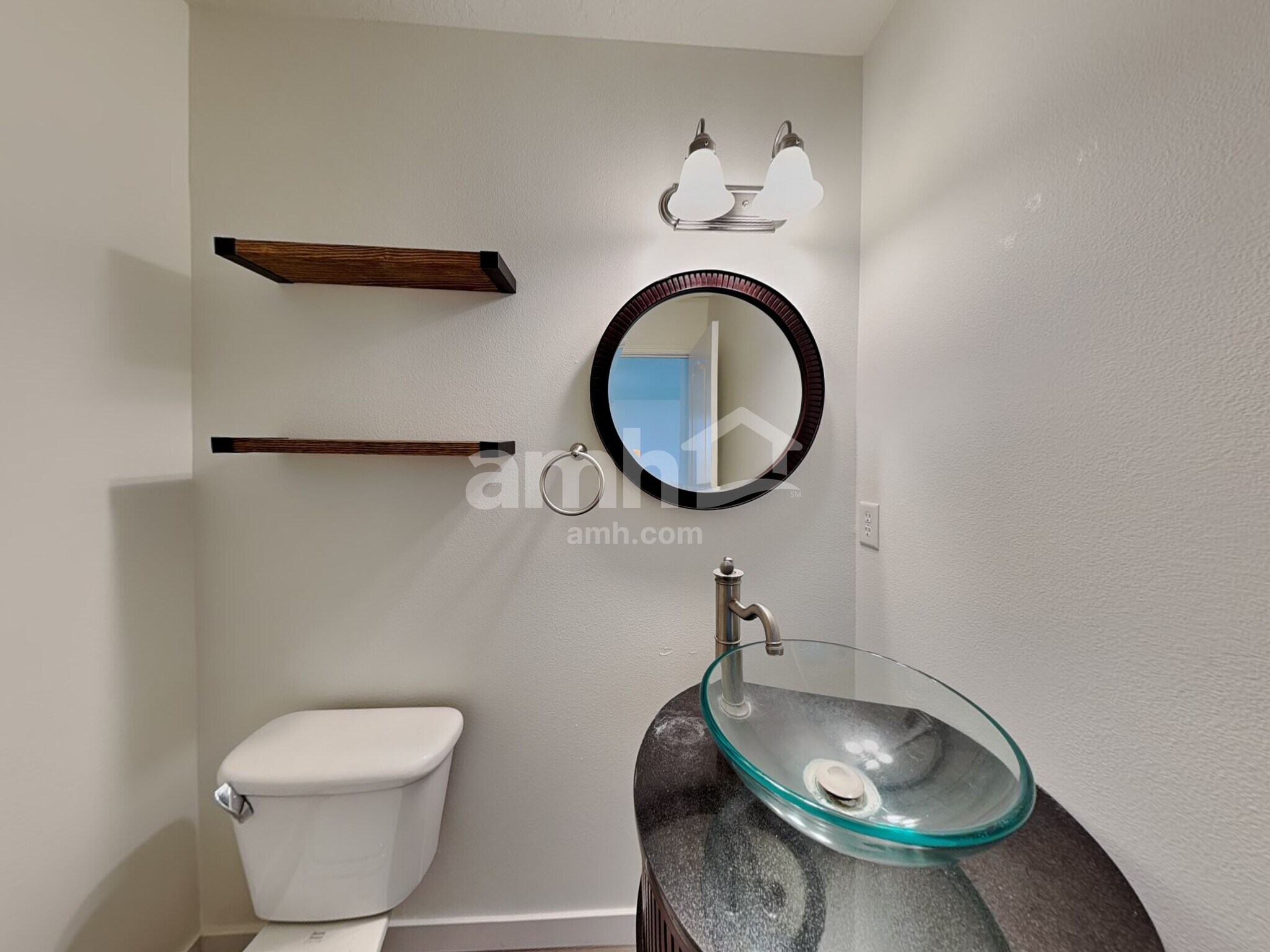 Building Photo - 2543 N Greenville Ave