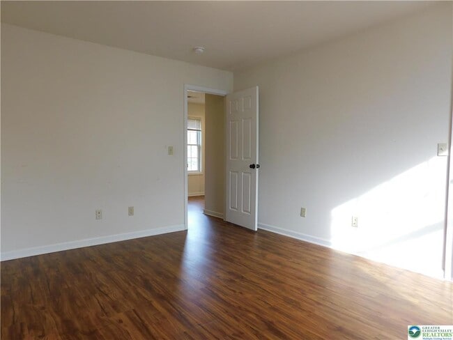 Building Photo - 821 Masslich St