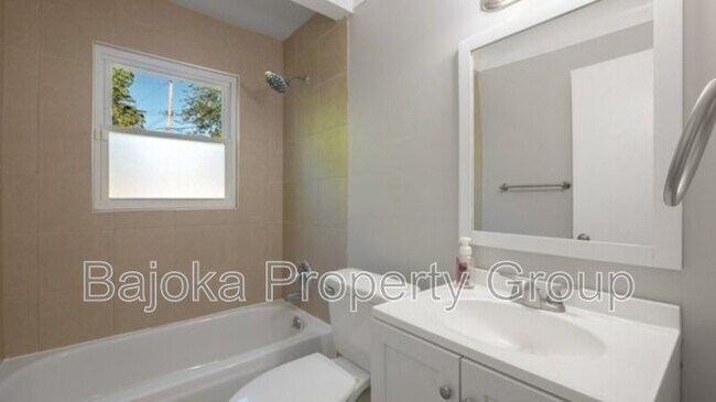 Building Photo - 6703 Campbell St