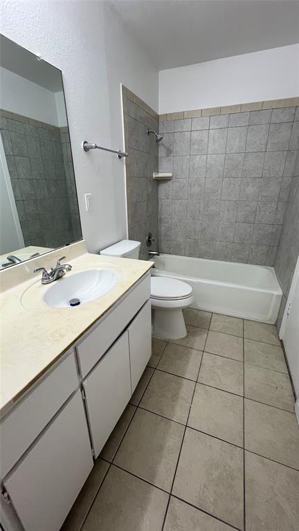 Building Photo - 3601 N Hills Dr