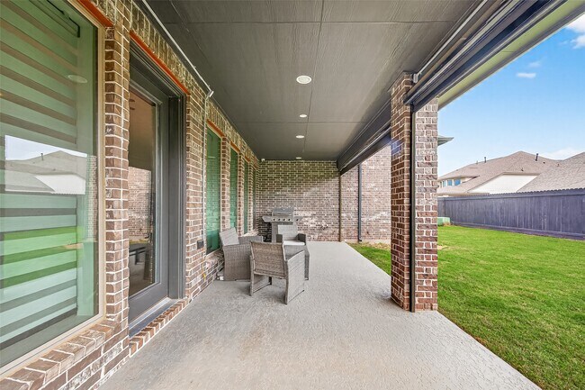 Building Photo - 2506 Falling Fig Ln
