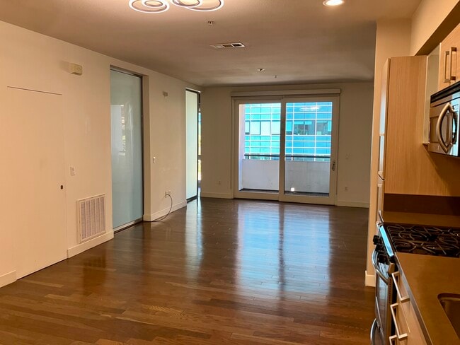 Building Photo - 1234 Wilshire Blvd