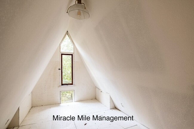 Building Photo - Unique Tudor Style Home with bonus cottage