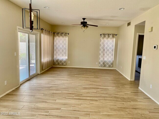 Building Photo - 3551 S Larkspur Way