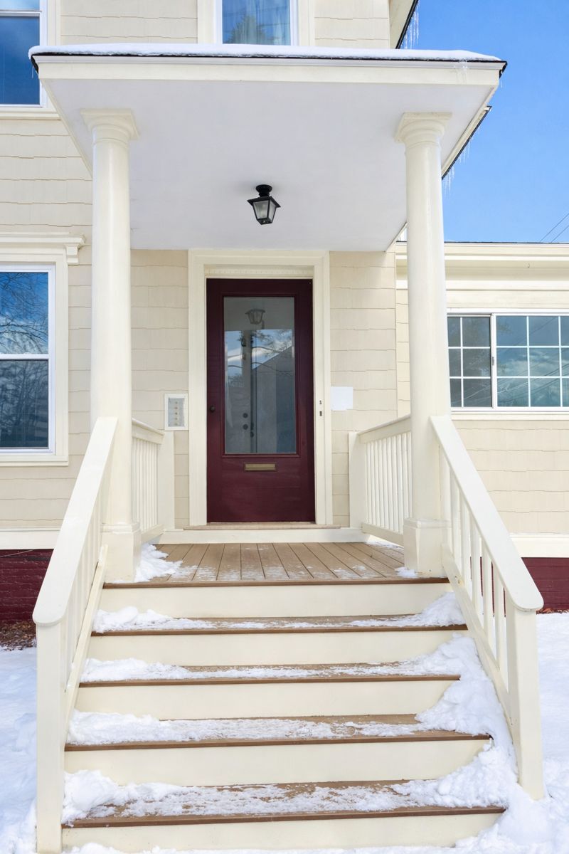 Building Photo - 56 Phillips Pl