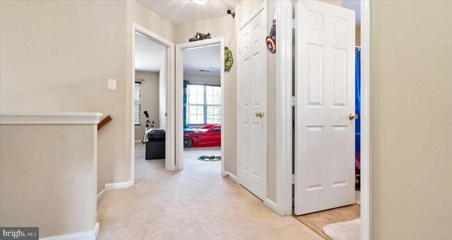 Building Photo - 9750 Granary Pl