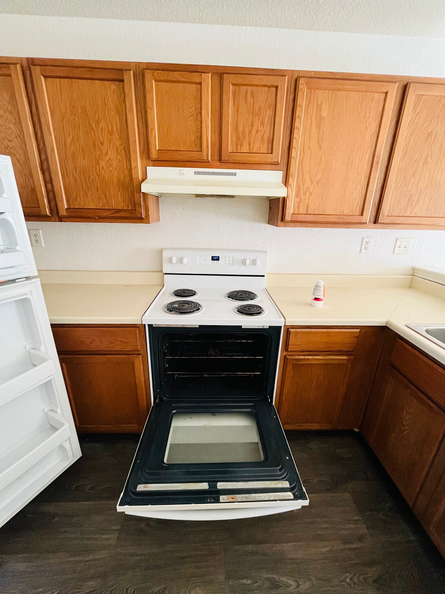 Building Photo - 2804 Cantabrian Dr