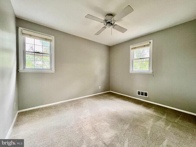 Building Photo - 437 Sudbury Rd