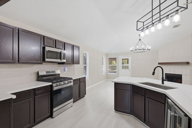 Building Photo - 17003 Analisa Cir