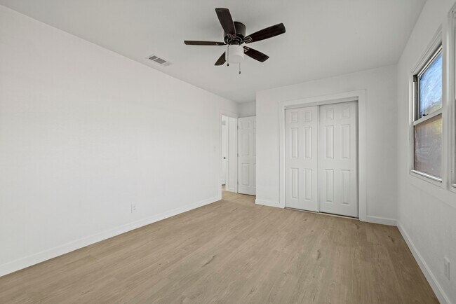 Main House - 37815 Robina Ave
