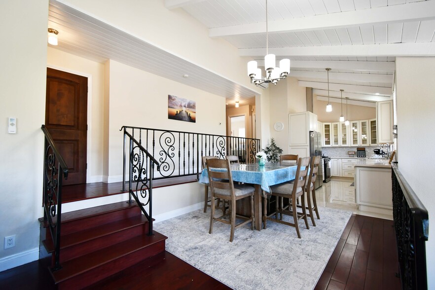 Building Photo - 3514 Pansy Dr