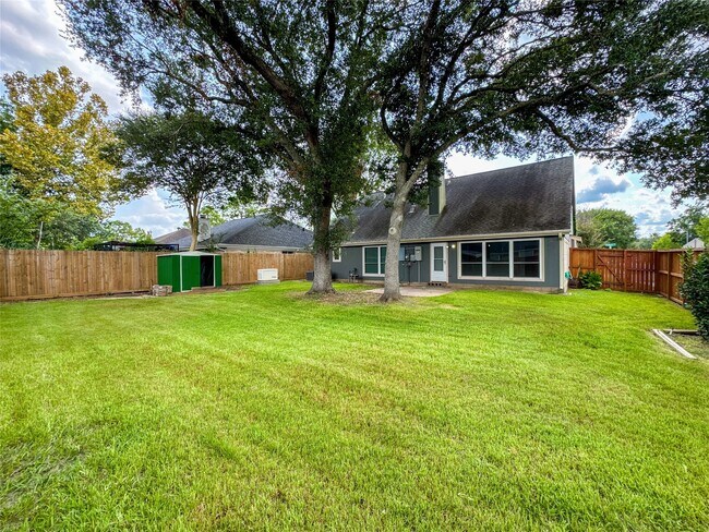 Building Photo - 2903 Auburn Dr