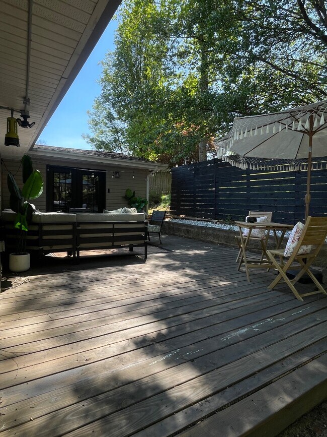 Building Photo - 109 Cleveland Rd